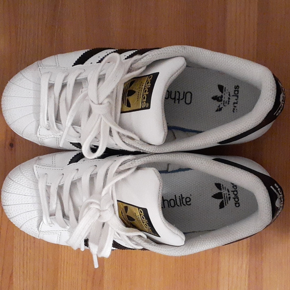 adidas original superstar sneakers - Picture 3 of 8